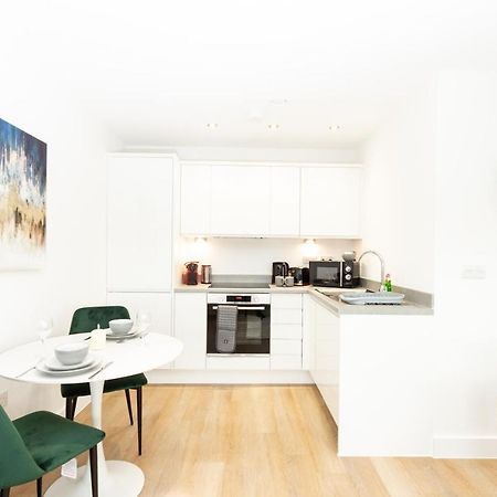 Stylish Studio Apt Overlooking Old Trafford 曼彻斯特 外观 照片