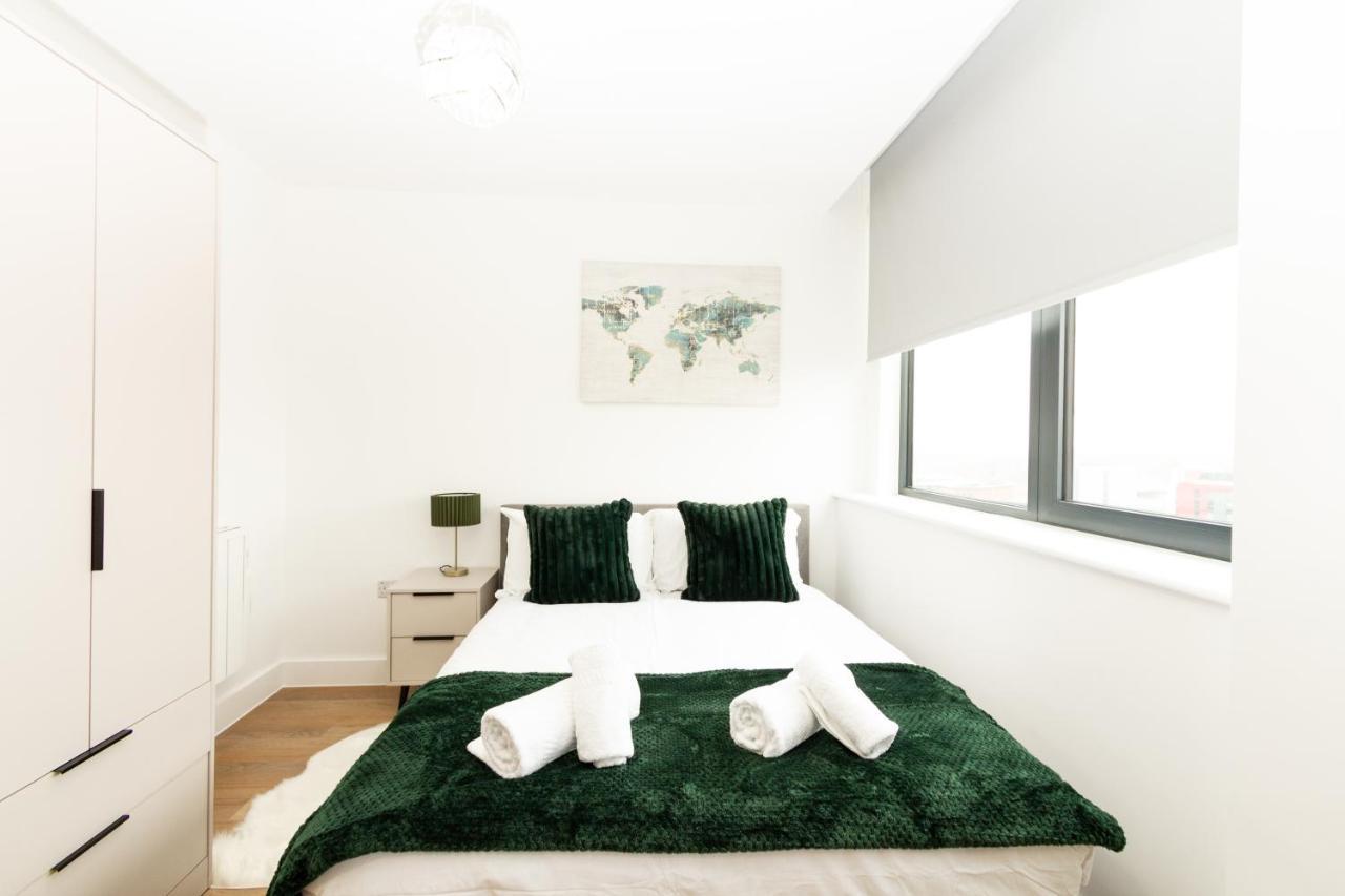 Stylish Studio Apt Overlooking Old Trafford 曼彻斯特 外观 照片
